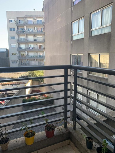 Imagen 11 de 21 de Dpto En Venta Moron 2 Amb Con Doble Cochera Y Baulera