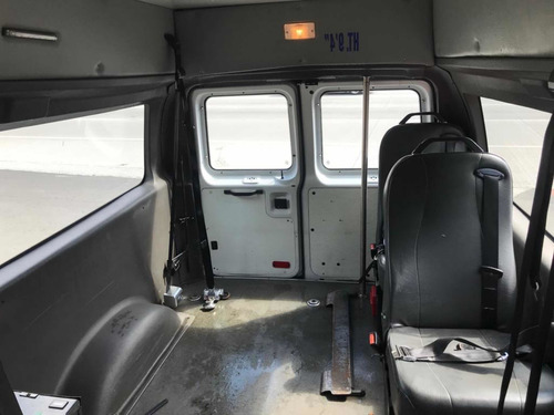 Imagen 11 de 14 de Rampa Para Silla De Ruedas, Ford Econoline, Minusvalidos