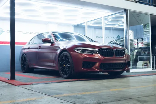 BMW M5 4.4 M5 Competition Ed V8 Bt At