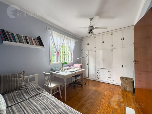 Venta Casa 7 Ambientes Con Patio, Cochera Y Playroom En Almagro