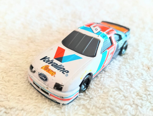 Ford Taurus, Nascar, Valvoline #6, Racing Champions, E280