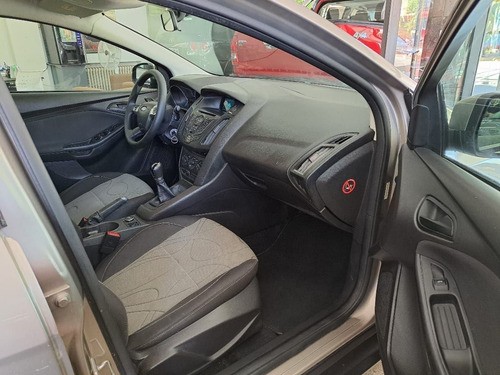 Imagen 14 de 15 de Ford Focus 1.6 S 4 Puertas. Año 2014. Excelente Estado