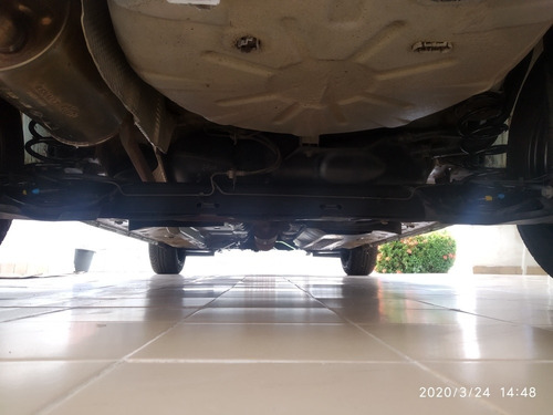 Renault Sandero 1.0 16v Expression Hi-flex 5p 2014