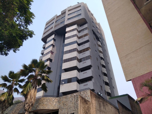 Lucrecia Escorcha Apartamento En Venta En El Parral Cód 231173