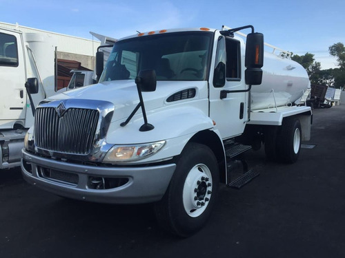 International 4400 Pipa 10,000 Lts Blanco