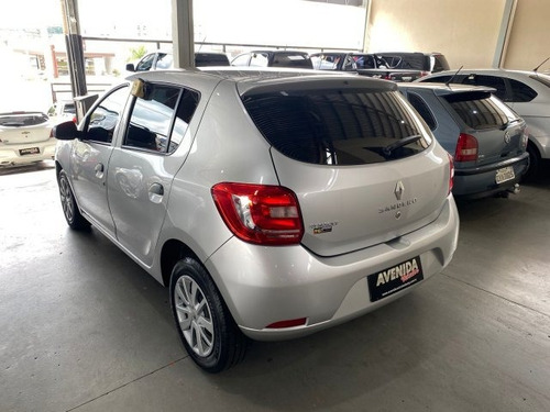Imagem 4 de 9 de Sandero 1.0 Authentique 16v Flex 4p Manual
