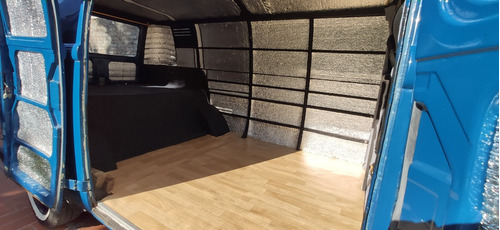 Volkswagen Kombi T2 Furgón