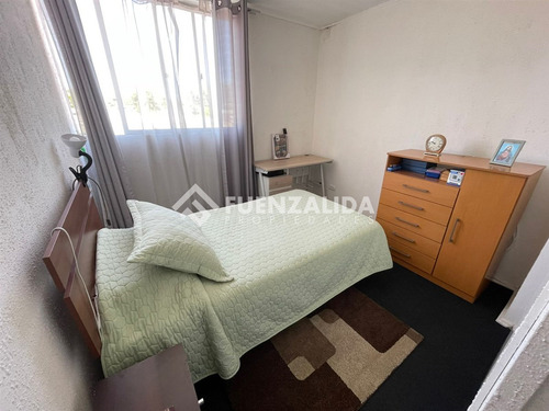 Departamento En Venta De 3 Dorm. En Cerrillos