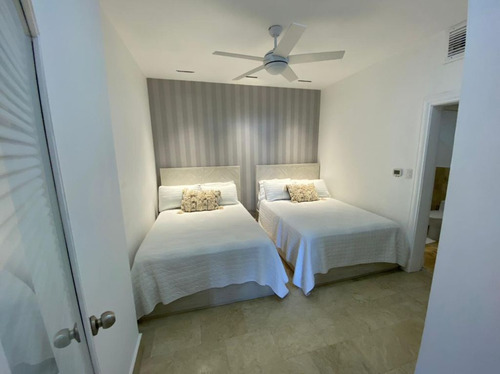 Venta De Apartamento En Aquamarina Cap Cana, Punta Cana.