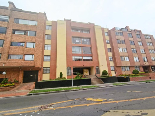 Apartamento En Venta En Bogotá Santa Barbara Central-usaquén. Cod 120104