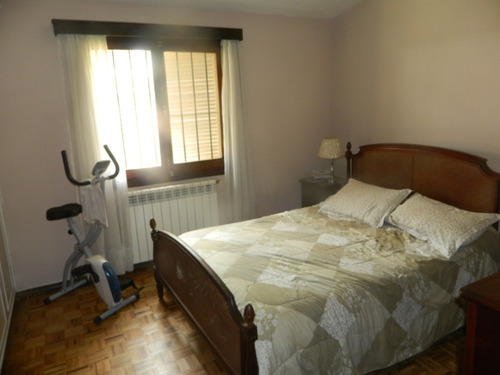 Imagen 7 de 14 de Casa Carrasco 4 Dormitorios, Servicio, 3 Baños , Garaje
