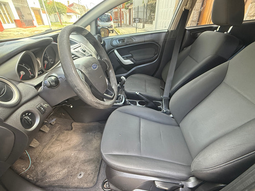 Ford Fiesta Kinetic 1.6 Design Sedan 120cv Trend Plus