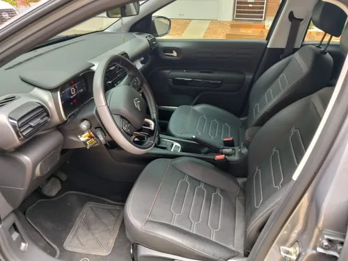 Citroën C4 Cactus 1.6 Shine Turbo Aut