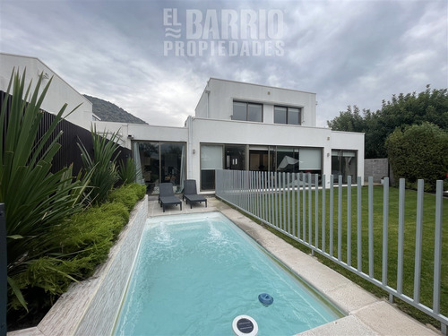 Casa En Venta En Chicureo, Chamisero, Colina