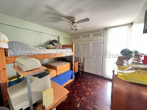 En Venta Apartamento - Urb. Terrazas De Santa Ines.