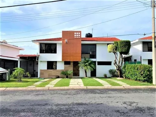 Casa En Renta Lomas De Cocoyoc (azul)