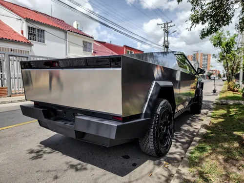 Tesla Cybertruck - Foundation Series Dual Motor Nueva Bogotá