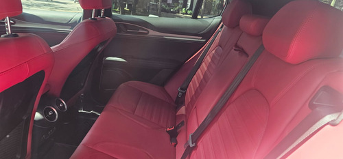 Alfa Romeo Stelvio 2.0L L4 Turbo Veloce Awd