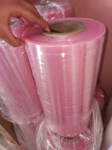 Imagen 6 de 8 de Envoplast Alimenticio Bobina Euro Film Y Rosado. Calidad