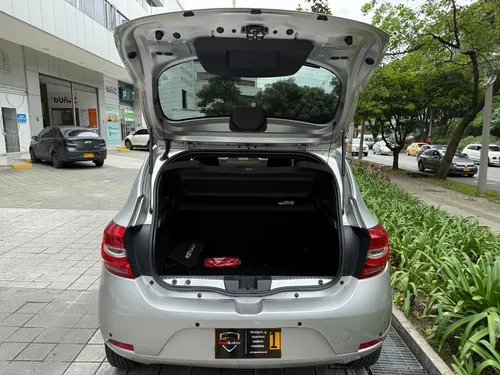 Renault Sandero 1.6 Life Mt