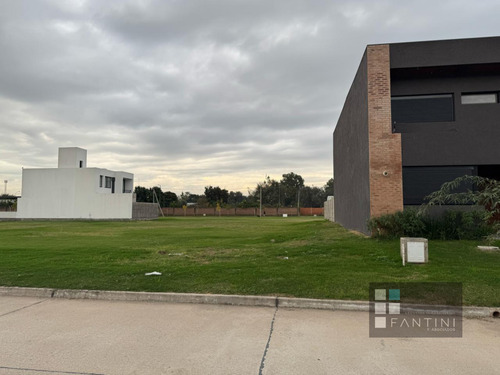 Mansos Del Sur. Terreno 400m2. Apto Dúplex. Zona Sur. Guardia 24h