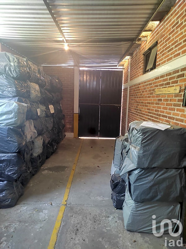 Venta Bodega 0 Ambiente Santa María Ahuacatitlán