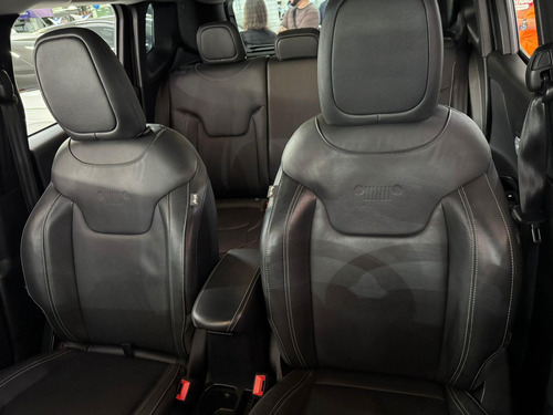 Jeep Renegade RENEGADE LONG. T270 1.3 TB 4X2 FLEX AUT.