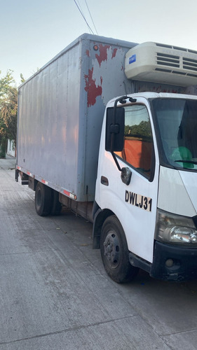 Hino Xzu, Capacidad De Carga 5.000kg, Con Equipo De Frío