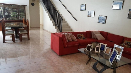 Imagen 13 de 28 de Venta De Casa En Colinas De Los Chaguaramos