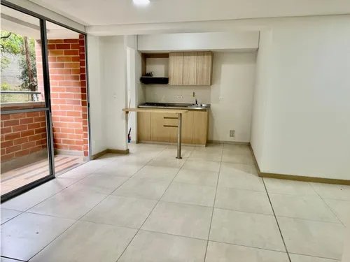 Venta De Apartamento En Itagui Con Vista A La Reserva