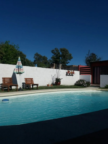 Casas Con Piscina En Parque Del Plata - Dos Cuadras De La Playa