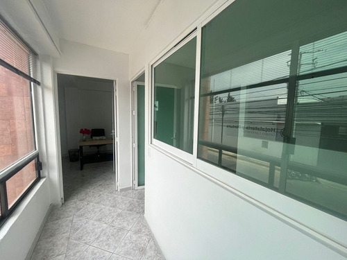 Rento Oficinas Desde 21 Mts. En Metepec, A Un Costado De Continental San Carlos.