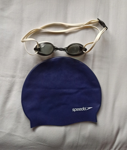 Lentes, Gorro Y Traje De Baño Tipo Boxer Speedo