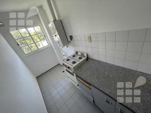 Imagen 8 de 12 de Departamento - La Plata