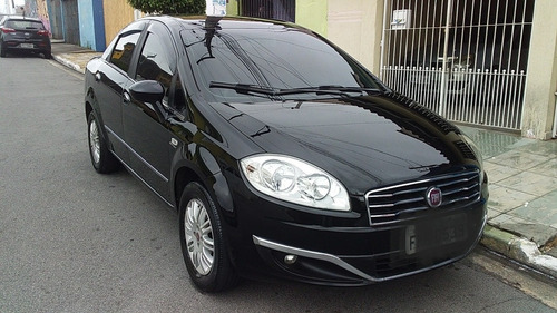 Fiat Linea 1.8 16v Essence Flex Dualogic 4p 2015