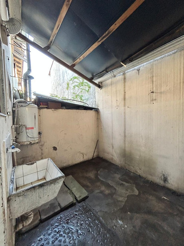 Duplex 2 Ambientes Con Patio, A Remodelar