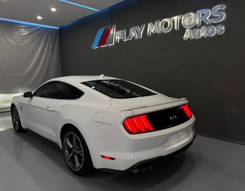 Ford Mustang GT COUPE PREMIUM
