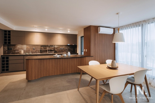 Apartamento De 3 Dormitorios En Barra De Carrasco - Ciudad De La Costa