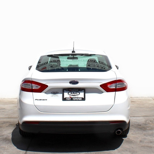 Imagen 6 de 8 de Ford Fusion