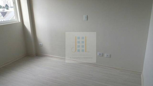 Apartamento Capão Raso - 2 Quartos, 1 Suíte - Ap0938