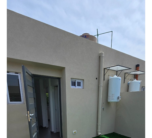 Triplex A Estrenar! Garage + Patio + Terraza