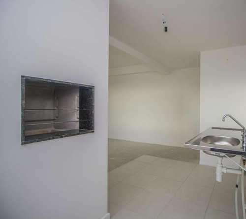 Apartamento Em Jardim Carvalho Com 2 Dormitórios - In4633