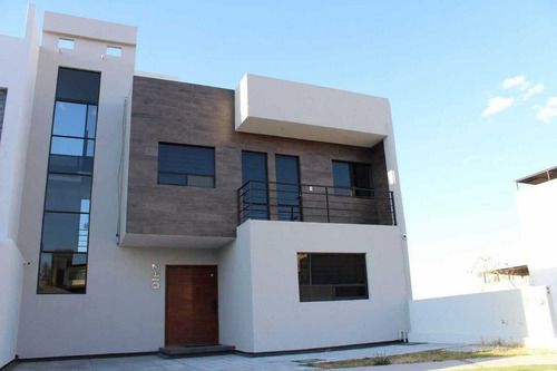 Casa En Renta Valle Tinto Cerca De Vista Real Corregidora Queretaro