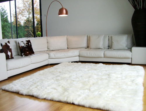 Alfombra Beige , Blanca  Pelo Alto 2 X 2.4 Mts Aprox 