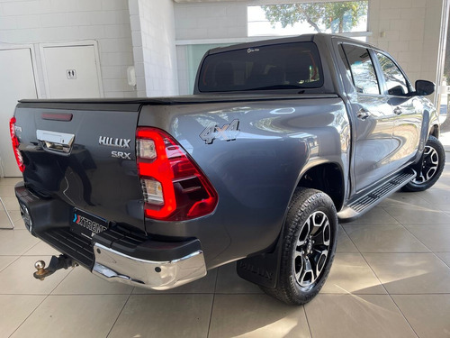Toyota Hilux 2.8 Tdi Srx Cab. Dupla 4x4 Aut. 4p