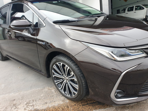 Imagen 4 de 19 de Toyota Corolla Se-g Hibrido