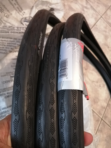 Imagen 1 de 3 de Cauchos Chaoyang 700x25 Ruta