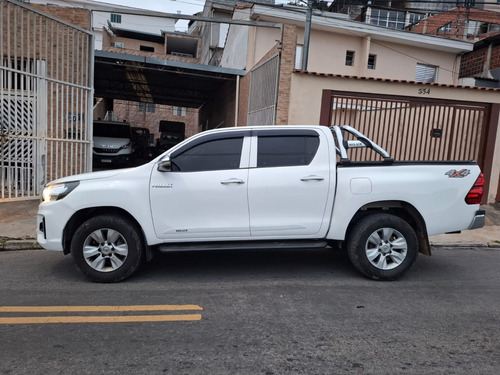 Toyota Hilux 2.8 Std Power Pack Cab. Dupla 4x4 Tdi 4p