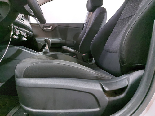 Kia Rio 1.6 L