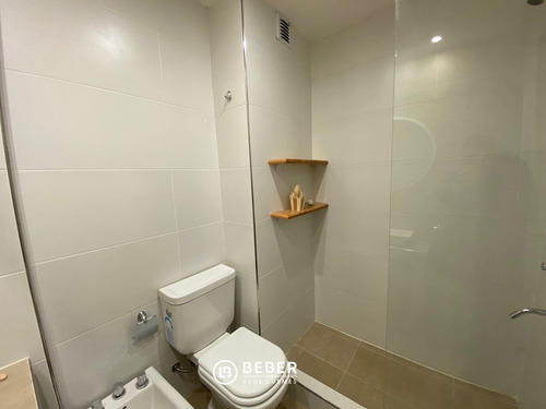 Imagen 22 de 30 de 2 Ambientes Con Balcon Saliente Reciclado!!!